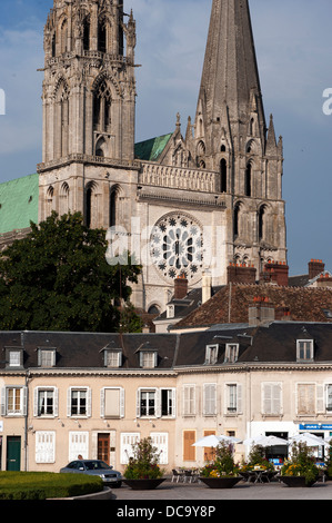 Chartres Kathedrale, dem Loire-Tal, Frankreich. Juli 2013 Begun in 1020, die romanische Kathedrale zerstört wurde im Jahr 1194. Stockfoto