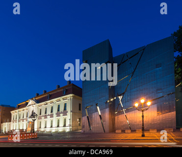 Nachtansicht des Judisches Museum oder Jüdisches Museum in Berlin Deutschland Stockfoto