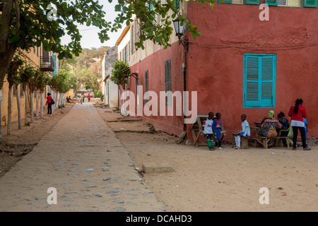 Straßenszene, Goree Island, Senegal. Stockfoto