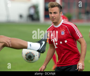 München, Deutschland. 14. August 2013. FC Bayern Mario Goetze beteiligt sich an der öffentlichen Trainingseinheit in München, 14. August 2013. Foto: PETER KNEFFEL/Dpa/Alamy Live News Stockfoto