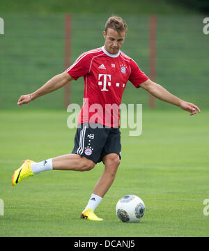 München, Deutschland. 14. August 2013. FC Bayern Mario Goetze beteiligt sich an der öffentlichen Trainingseinheit in München, 14. August 2013. Foto: PETER KNEFFEL/Dpa/Alamy Live News Stockfoto