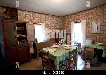 Küche in den beiden Zimmer Hütte wo Elvis Presley geboren wurde und wo er lebte bis zum Alter von 13 in Tupelo Mississippi USA Stockfoto