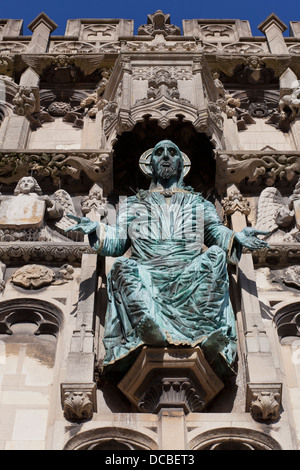 Christus-Statue am Tor von Christchurch, Canterbury Kathedrale, Kent Stockfoto