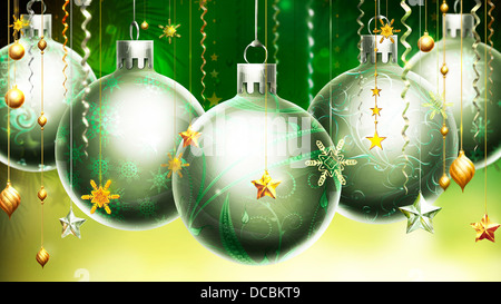 Weihnachten abstrakter grün/gelb Hintergrund mit großen Silber/Grün verziert Kugeln im Vordergrund. Stockfoto
