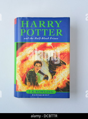 J.K.Rowlings Buch „Harry Potter und der Halbblutprinz“, Surrey, England, Vereinigtes Königreich Stockfoto