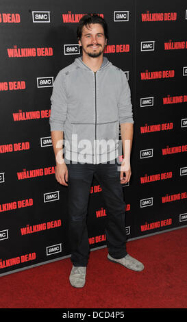 Jason Ritter bei der Premiere von AMC "The Walking Dead" 2. Staffel bei LA Live Theater Los Angeles, Kalifornien - 03.10.11 Stockfoto