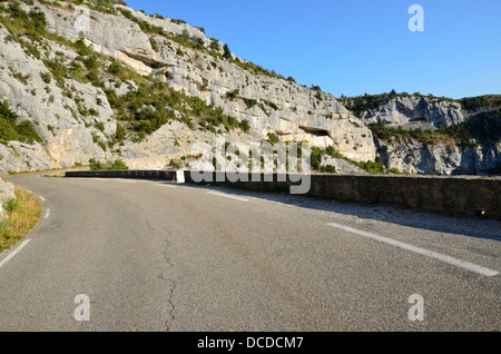 Gorges De La Nesque, gelegen in den Bergen des Vaucluse zwischen Monieux und Méthamis, in Provence-Alpes-Côte d ' Azur, Frankreich. Stockfoto