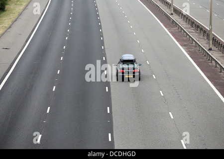 Treiber auf der a1 (m) in Cambridgeshire wurden gesichtet, Lane-Beschlag, aber ab morgen könnte Millionen für das Delikt bestraft werden. Stockfoto