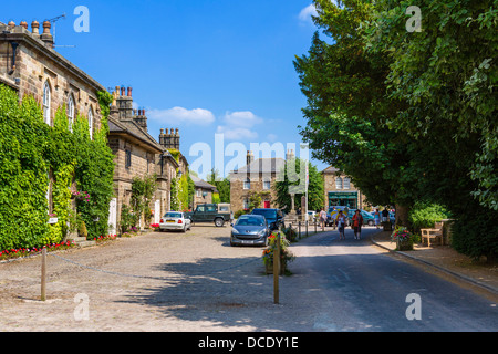 Zentrum des malerischen Dorfes von Ripley, North Yorkshire, England, UK Stockfoto