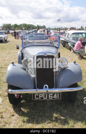 Hillman Aero Minx bei weißer Waltham Retro-Festival 2013 Stockfoto