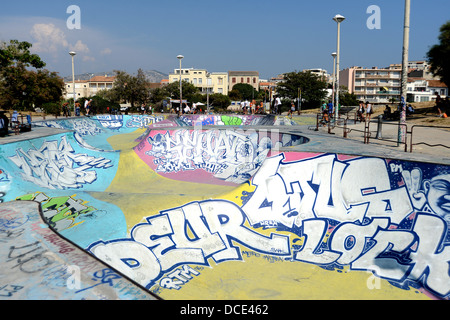 Spielplatz Skatepark Spiele Marseille Bouche-du-Rhône Cote d ' Azur Frankreich Stockfoto