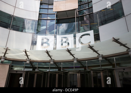 neuer Eingang bbc Broadcasting House London England UK Stockfoto