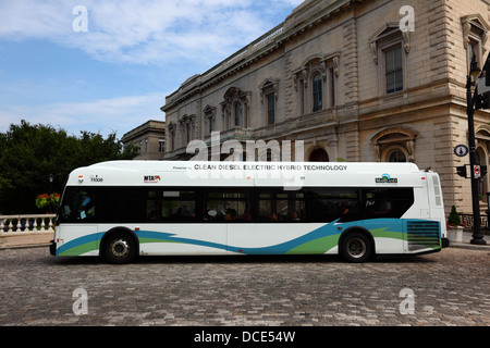 Maryland Transit Association betrieben saubere Diesel Elektro-Hybrid-Technologie Linienbus, Baltimore City, Maryland, USA Stockfoto