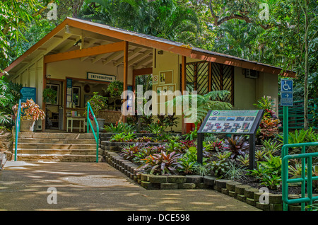 USA, Hawaii, Oahu, Honolulu. Eingang Foster Botanical Garden. Stockfoto