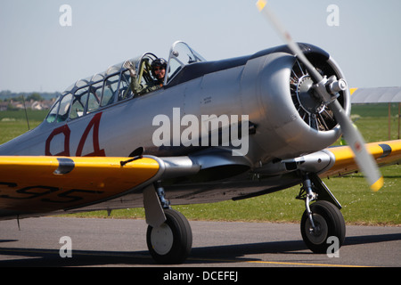 Harvard-Trainingsflugzeug bei der Classic Wings anzeigen im Imperial War Museum, Duxford, Großbritannien Stockfoto