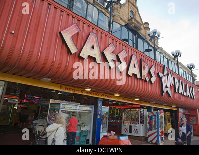 Cäsars Fun Palace Spielhalle Great Yarmouth, Norfolk, England Stockfoto