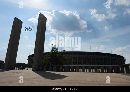 Berlin, Deutschland. 15. August 2013. Blick auf das Olympiastadion in Berlin, Deutschland, 15. August 2013. Foto: Jens Kalaene/Dpa/Alamy Live News Stockfoto