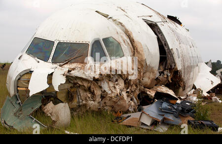 Wrack der ein UPS Airbus A300 Frachtflugzeug, das nahe dem Flughafen tötete beide Besatzungsmitglieder 15. August 2013 in Birmingham, AL abgestürzt. Stockfoto