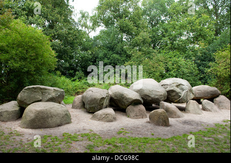 Alte Stein Grab in Holland Stockfoto