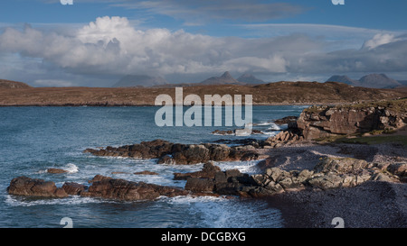 Die Küstenlandschaft der Inverpolly National Nature Reserve in Assynt auf North West Küste von Schottland UK Stockfoto