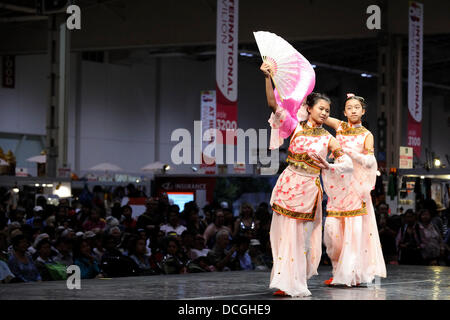 Toronto, Kanada. 16. August 2013. Tanz-Performance bei der Canadian National Exhibition 2013 zu orientieren. Stockfoto