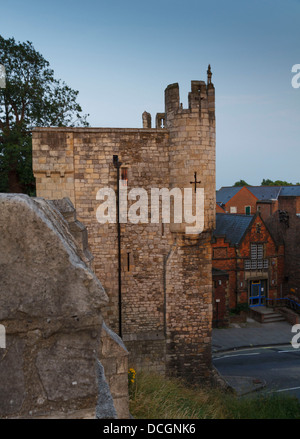 Micklegate zeremonielle Eingang zur alten römischen Bar ummauerten Wand Wände Stadt von York, Yorkshire, England Barbakane Turm Stockfoto