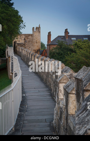 Micklegate zeremonielle Eingang zur alten römischen Bar ummauerten Wand Wände Stadt von York, Yorkshire, England Barbakane Turm Stockfoto