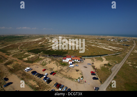 Die Ansicht von Dungeness-Station vom alten Leuchtturm Dungeness, Kent Stockfoto