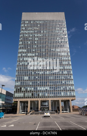 Sheffield University Arts Tower (1965) von Gollins, Melvin, Ward und Partner entworfen. Stockfoto