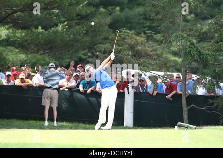 Hideki Matsuyama (JPN), 16. Juni 2013 - Golf: Hideki Matsuyama in Japan trifft seinen Abschlag auf das 16. Loch während der Endrunde der U.S. Open Championship im Osten Kurs von Merion Golf Club in Ardmore, Pennsylvania, Vereinigte Staaten von Amerika. (Foto von Thomas Anderson/AFLO) (JAPANISCHE ZEITUNG HERAUS) Stockfoto