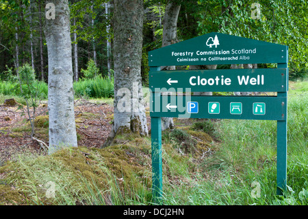 Das Clootie auch Forstwirtschaft Kommission Schottland Zeichen. Stockfoto