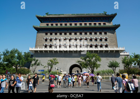 Zhengyangmen Tor am Qianmen Straße in Peking 2013 Stockfoto