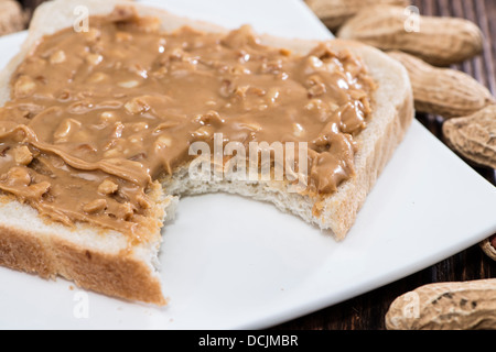 Frisch zubereitetes Peanut Butter Sandwich Stockfoto