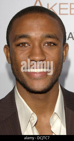 19. August 2013 - Datei - ehemalige Disney-Star wurde LEE THOMPSON YOUNG von scheinbaren Selbstmord tot gefunden. Der Schauspieler, der mit der Überschrift "Die berühmte Jett Jackson" und zuletzt als Detective Barry Frost auf "Rizzoli & Inseln" erschien, wurde tot in seinem Haus in Los Angeles am Montag Morgen gefunden. Er wurde 29. Im Bild: 20. April 2006; Beverly Hills, Kalifornien, US - Schauspieler Lee Thompson Young bei der Los-Angeles-Premiere von "Akeelah and the Bee." (Kredit-Bild: © Vaughn Youtz/ZUMAPRESS.com) Stockfoto