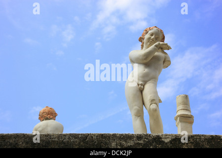 Engelsfigur auf der Terrasse Nonio Balbo, zerstörten Stadt Herculaneum, Kampanien, Italien Stockfoto