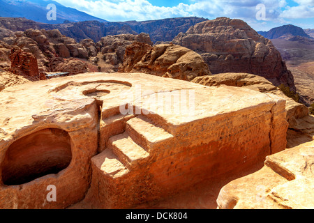 Alten heiligen Ort in der Wüste bei Petra in Jordanien Stockfoto