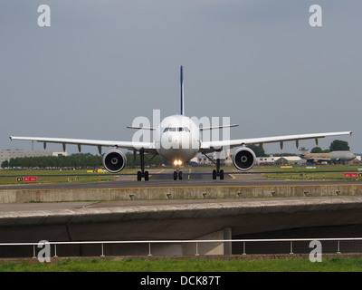 EP-IBB Iran Air Airbus A300B4-605R - Cn 727 Rollen 14july2013 Pic-002 Stockfoto