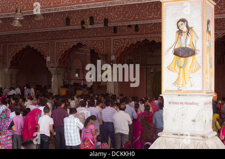 Anbeter Govind Devji Tempel - Jaipur, Rajasthan, Indien Stockfoto