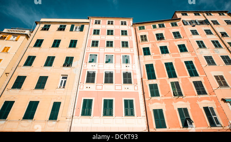 Typische Häuser im italienischen Dorf Stockfoto