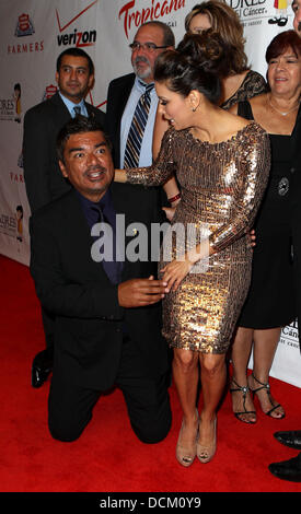 Eva Longoria und George Lopez Host Padres Contra El Krebs jährliche Gala im Tropicana Las Vegas, Nevada - 15.10.11 statt Stockfoto