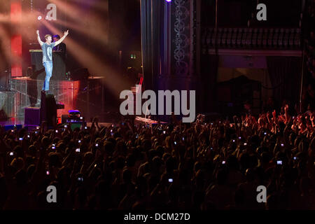 James Blunt live am Coliseu Dos Recreios durchführen. Lissabon, Portugal 16,10.11 Stockfoto