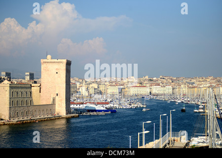 Eintrag von Vieux Port Marseille Bouche-du-Rhône Cote d ' Azur Frankreich Stockfoto