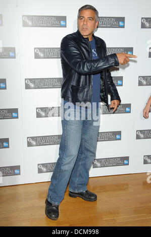 George Clooney das BFI London Filmfestival: Ides von März - Fototermin und Presse-Konferenz statt im Odeon West End. London, England - 19.10.11 Stockfoto