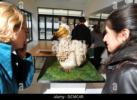 Dodo Bird Kuchen erstellt von Michelle Wibowo experimentelle Essen Gesellschaft spektakulär - Ausstellung fand in der Truman Brewery. London, England - 21.10.11 Stockfoto