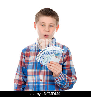 Süsser Boy mit Euro-Banknoten auf weißem Hintergrund Stockfoto
