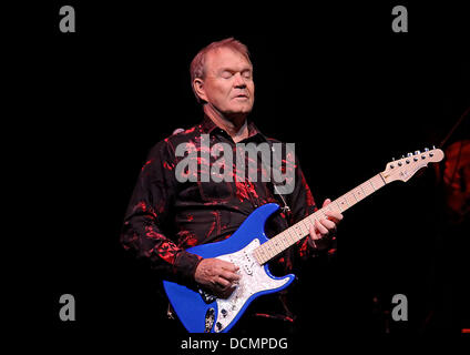 Glen Campbell Durchführung seiner "guten Zeiten - The Final Farewell" tour in Liverpool Philharmonic Hall Liverpool, England - 25.10.11 Stockfoto