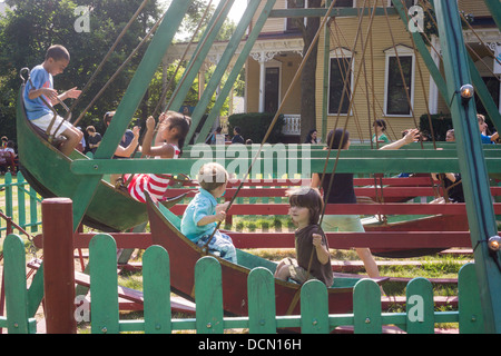 Fete Paradiso (Fête Paradiso) auf Governors Island in New York Stockfoto