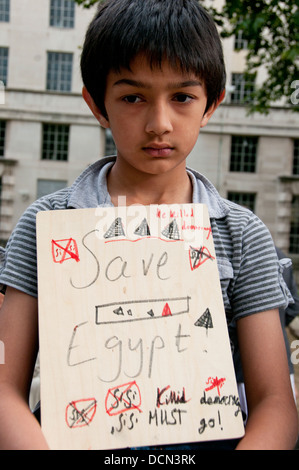 Ägyptische Bruderschaft und Unterstützer der Mursi protestieren in London gegen Sisi & Armee Übernahme (Coup) in Ägypten. August 2013 Stockfoto