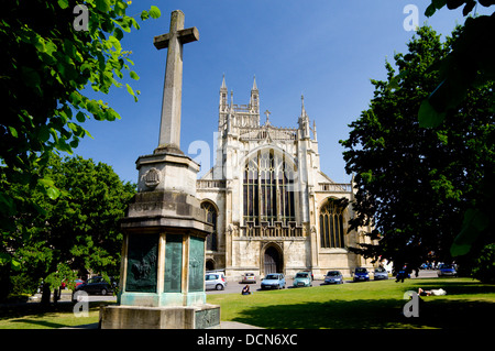 St Peters Kathedrale Kirche und Ehrenmal, Dom Precinct, Gloucester, Gloucestershire, England. Stockfoto