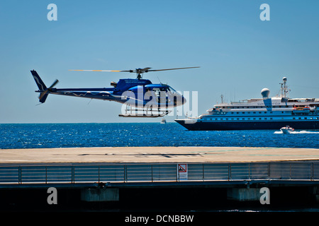 Hubschrauber-Landung Sea Service, Cannes, Côte d ' Azur, Frankreich Stockfoto